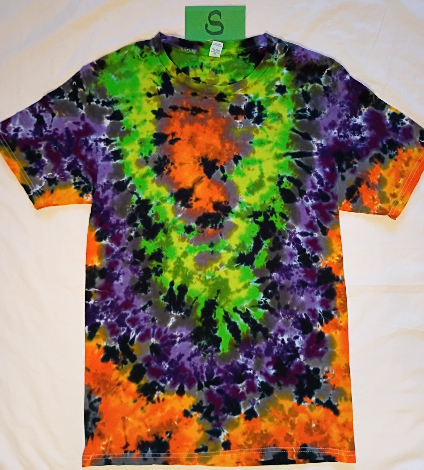 Small Spoopy Scrunch