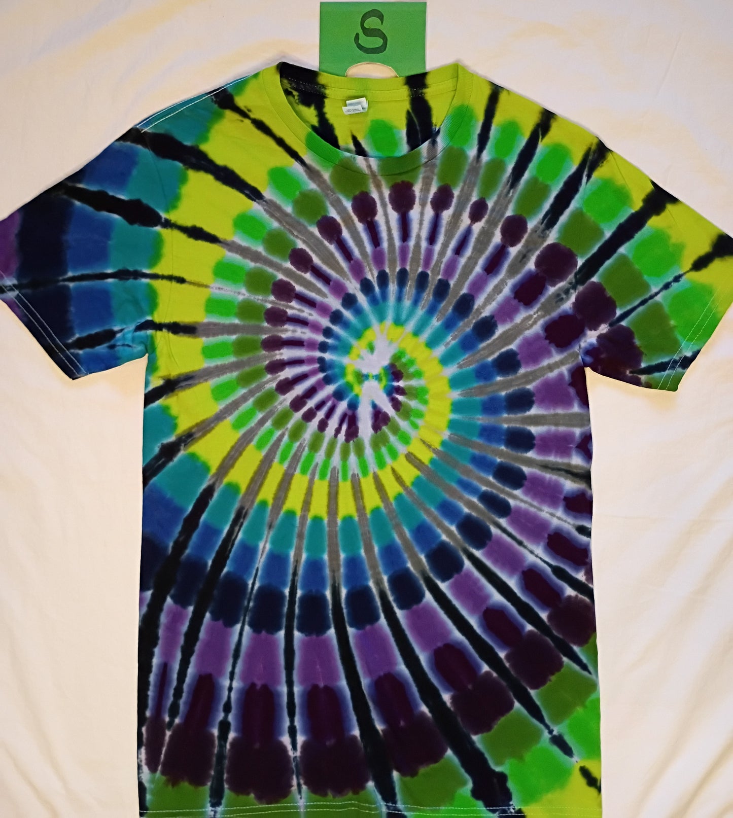 Small Noxious Spiral W/B